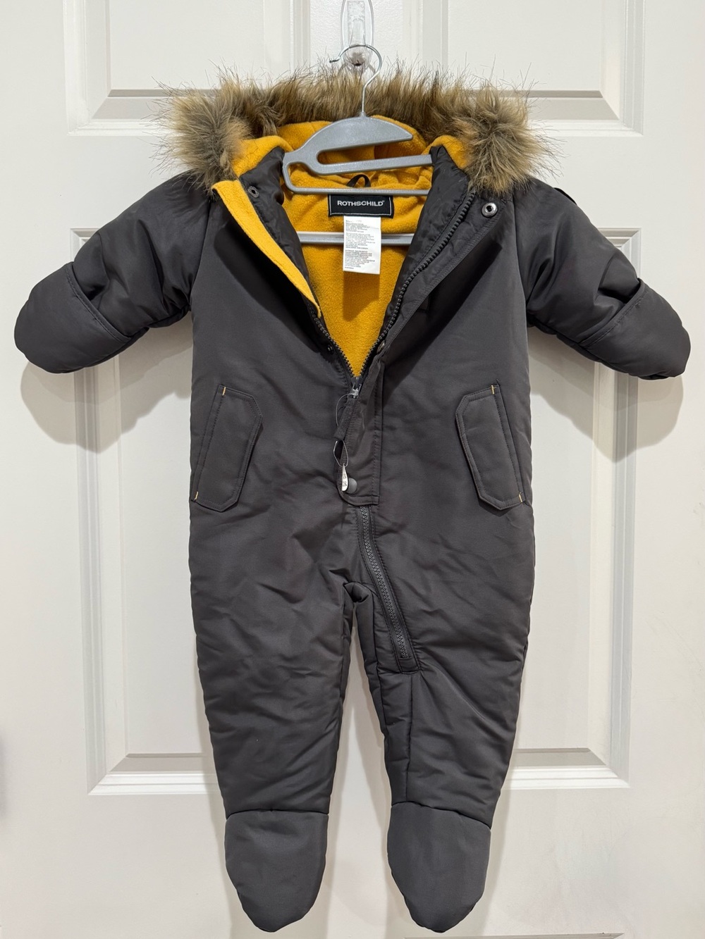 Rothschild Insulated Baby Girl’s Boy’s Snowsuit One piece Charcoal size 12m